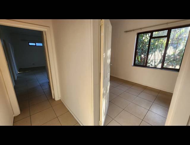 6 BEDROOM HOUSE FOR SALE IN UVONGO